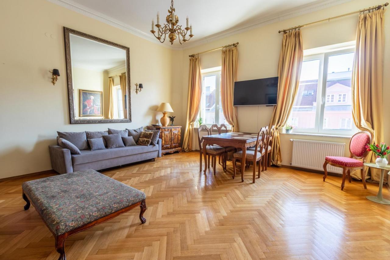 Apartament luster i obrazów Varsovia Exterior foto
