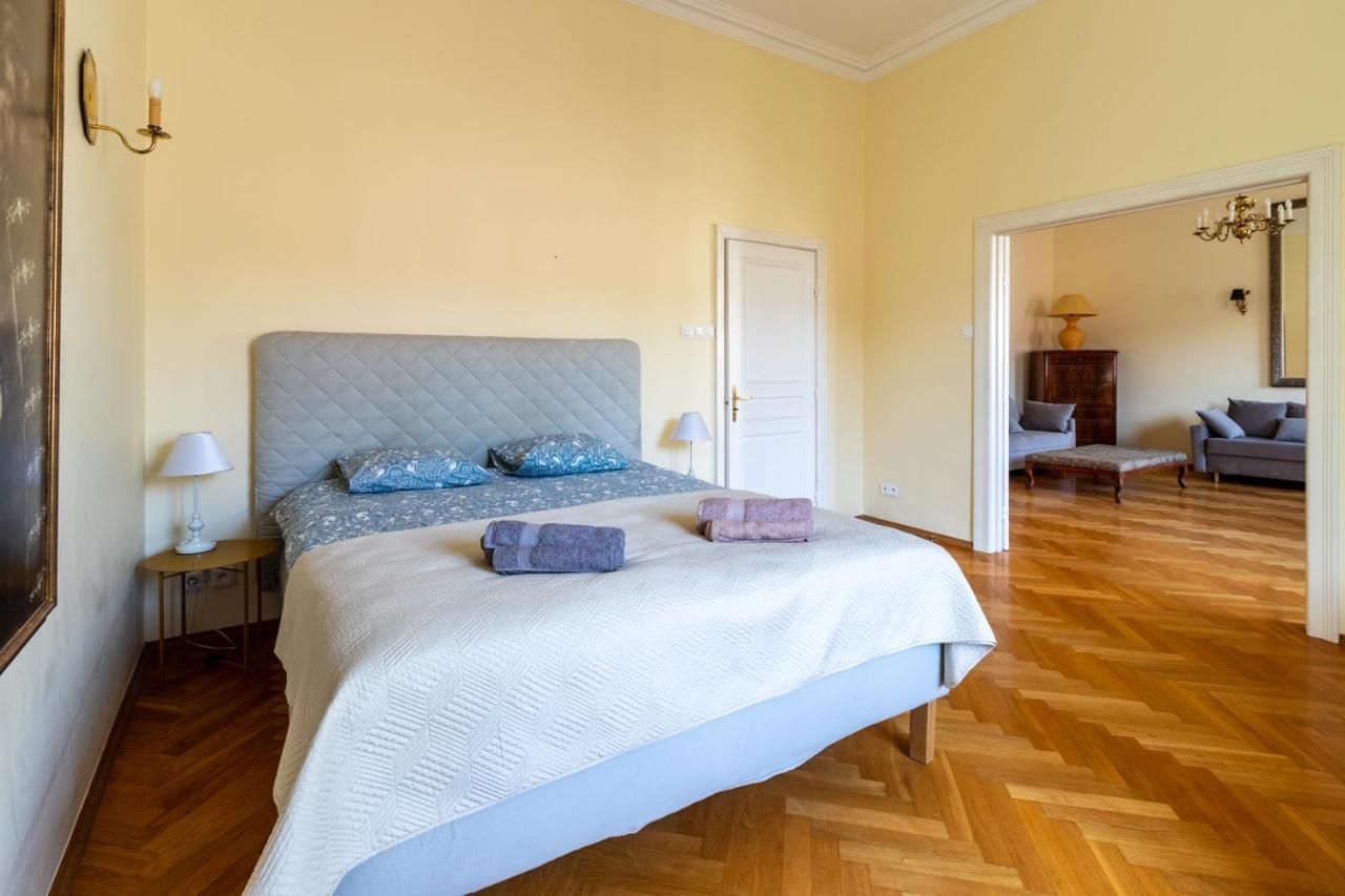 Apartament luster i obrazów Varsovia Exterior foto