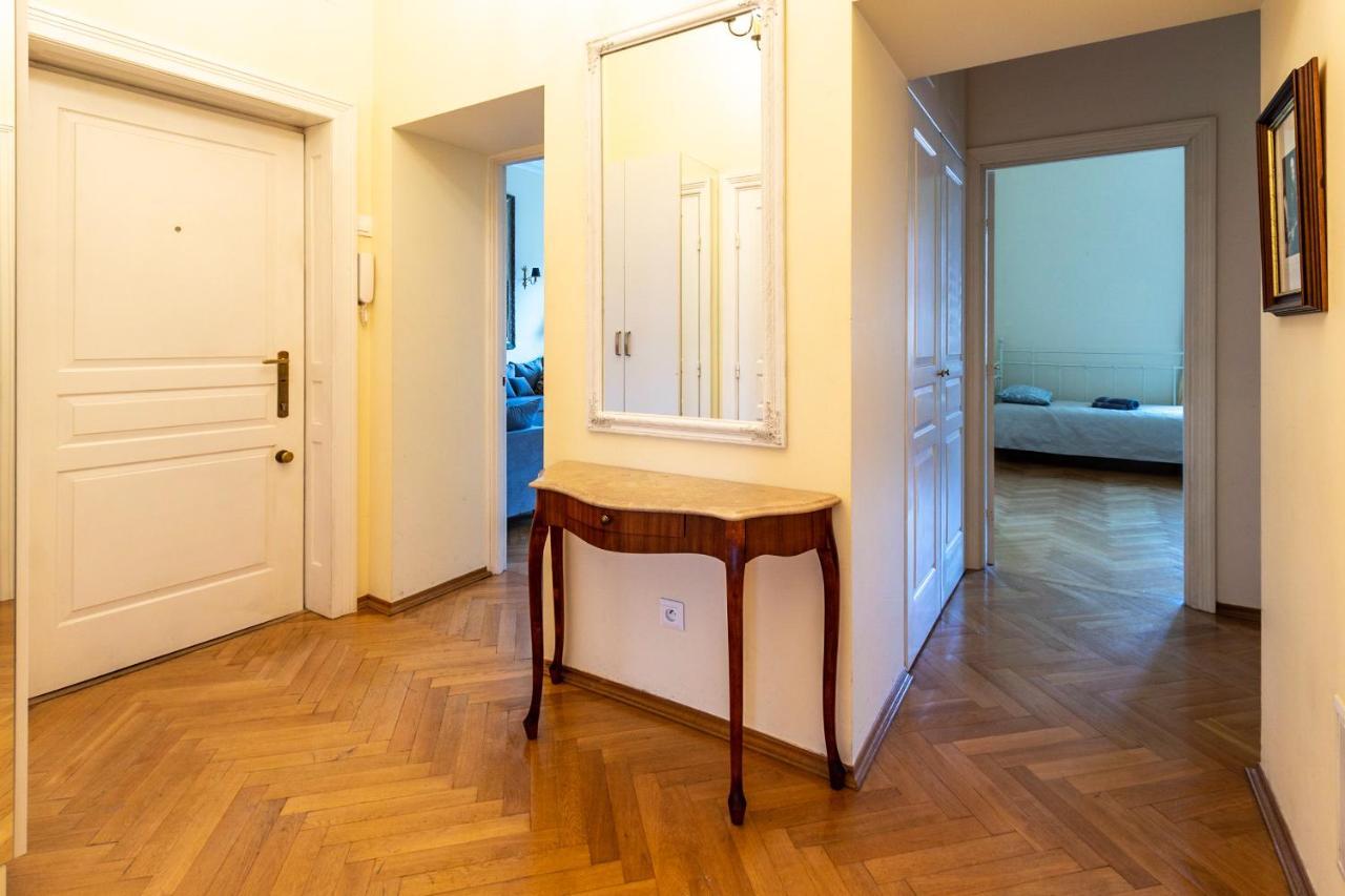 Apartament luster i obrazów Varsovia Exterior foto